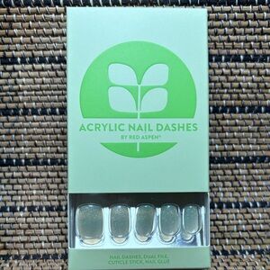 Red Aspen Acrylic Nail Dashes- Unreal Una